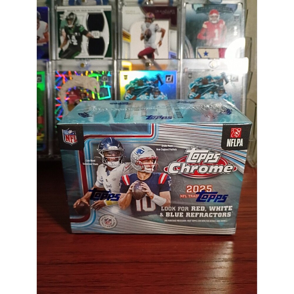 Topps Chrome 2025 NFL Blaster Box – 1 Box – Red White Blue Refractors - Picture 3 of 3